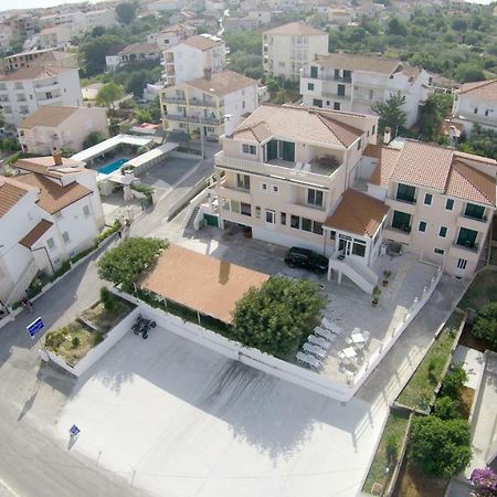 Apartments Fumija Trogir Eksteriør billede