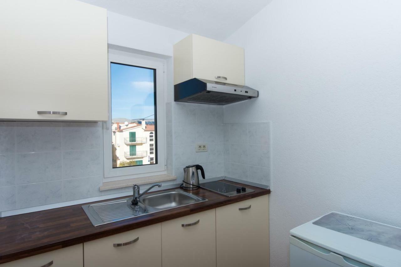 Apartments Fumija Trogir Eksteriør billede