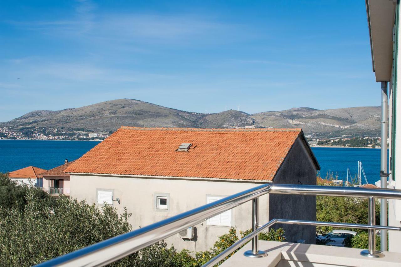 Apartments Fumija Trogir Eksteriør billede