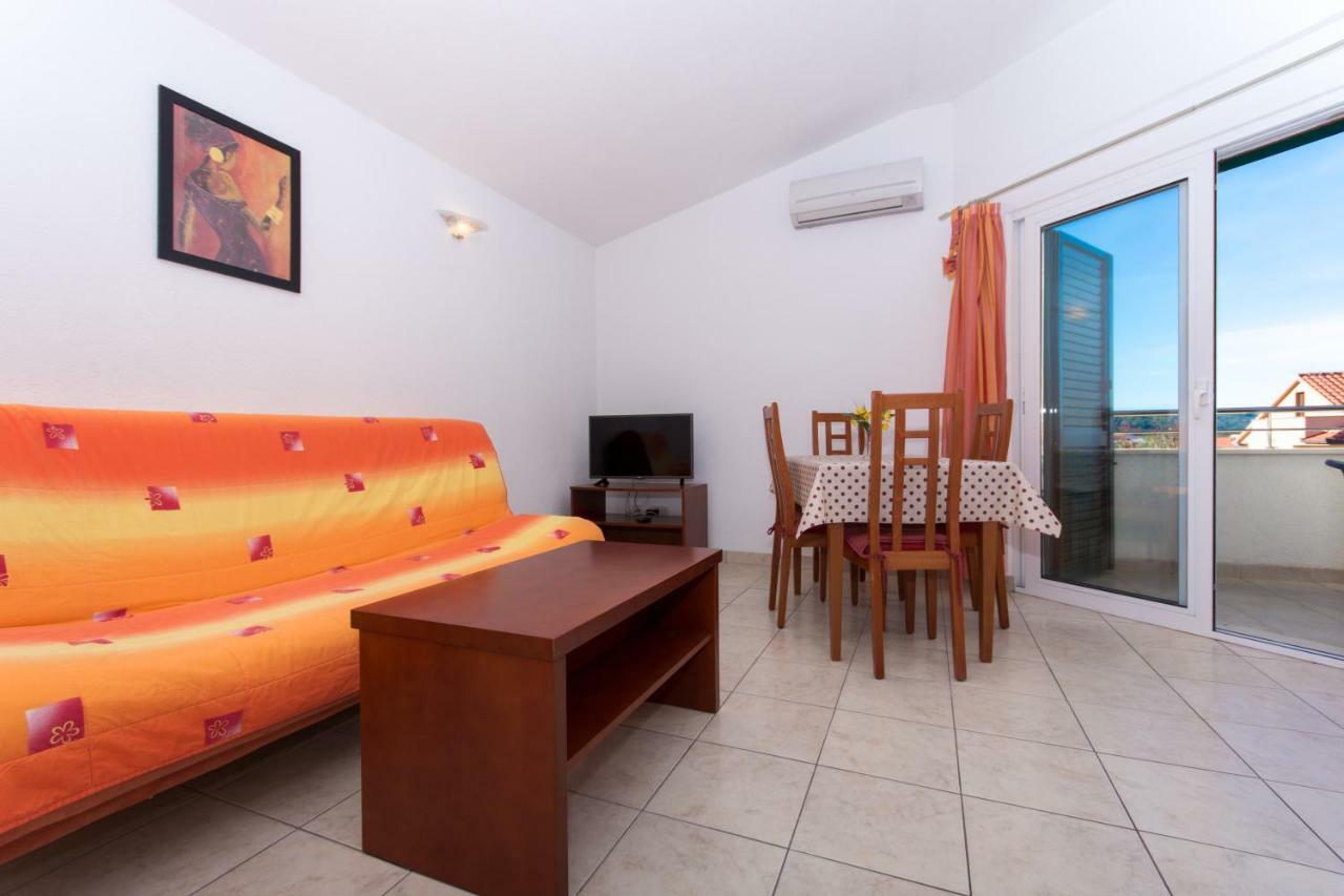 Apartments Fumija Trogir Eksteriør billede